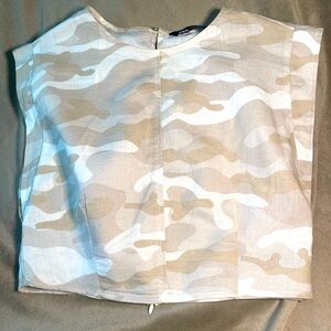 Linen blend, structured crop top